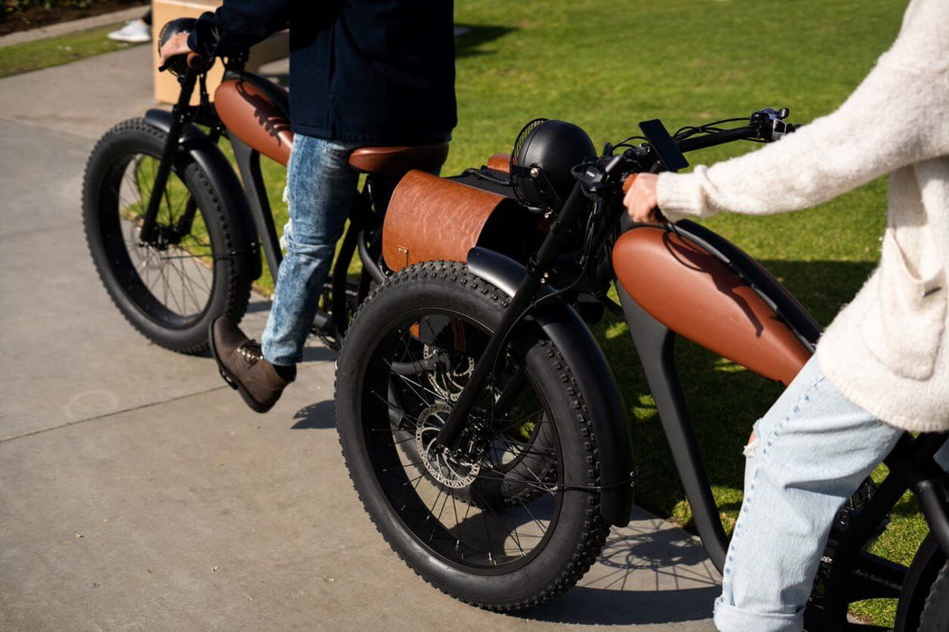 ReviBikes Cheetah Cruiser Fat Electric Bike|Ultra E-Bikes ReviBikes Cheetah Cruiser Fat Electric Bike|Ultra E-Bikes